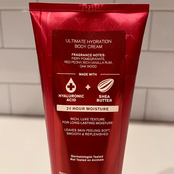Bath & Body Works Forever Red Body Cream - Picture 6 of 7